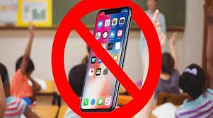 Como a Proibição do Uso de Celulares Está Impactando o Ambiente Escolar?